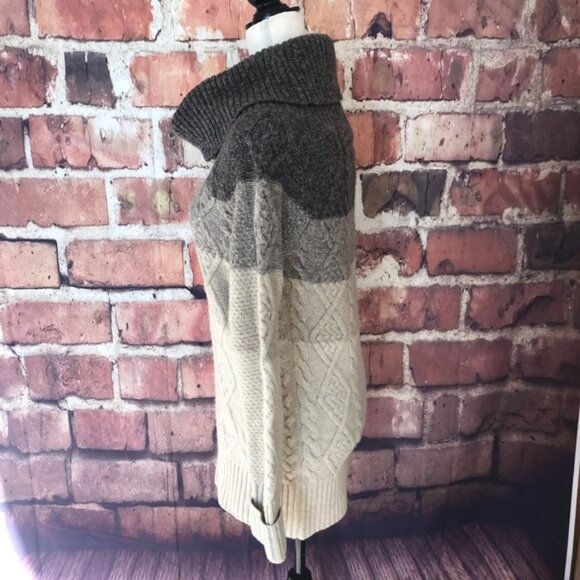 BCBG Maxarzia Cowl Neck Wool Sweater - XS - Picture 6 of 12